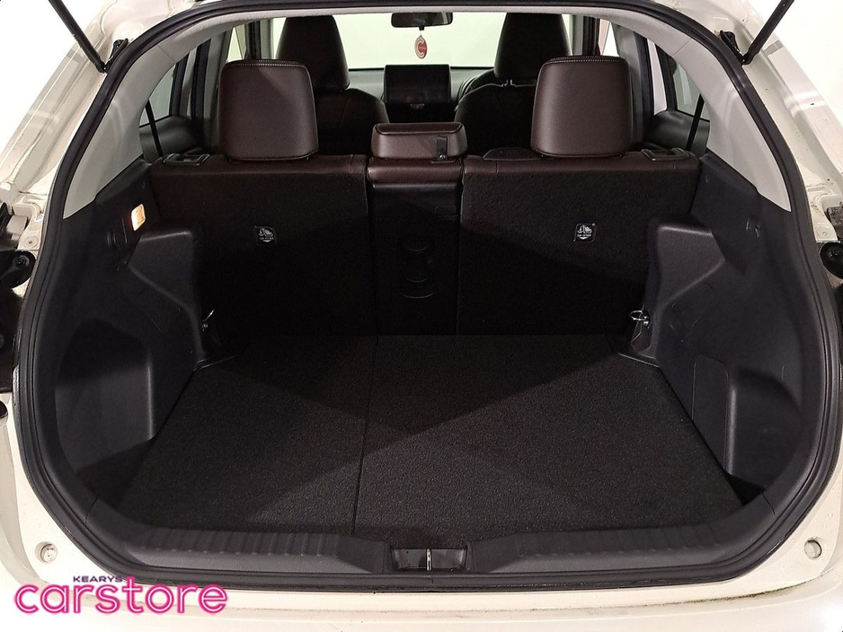 2021 Toyota Yaris Cross - image 18