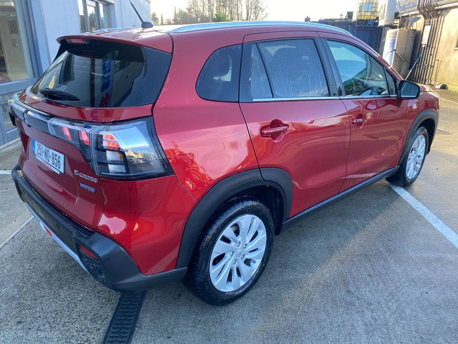 2025 Suzuki S-CROSS S-Cross 1.4 Mild Hybrid Motion MT €30,950