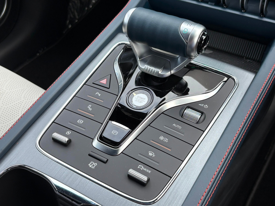 2025 BYD ATTO 3 - image 18