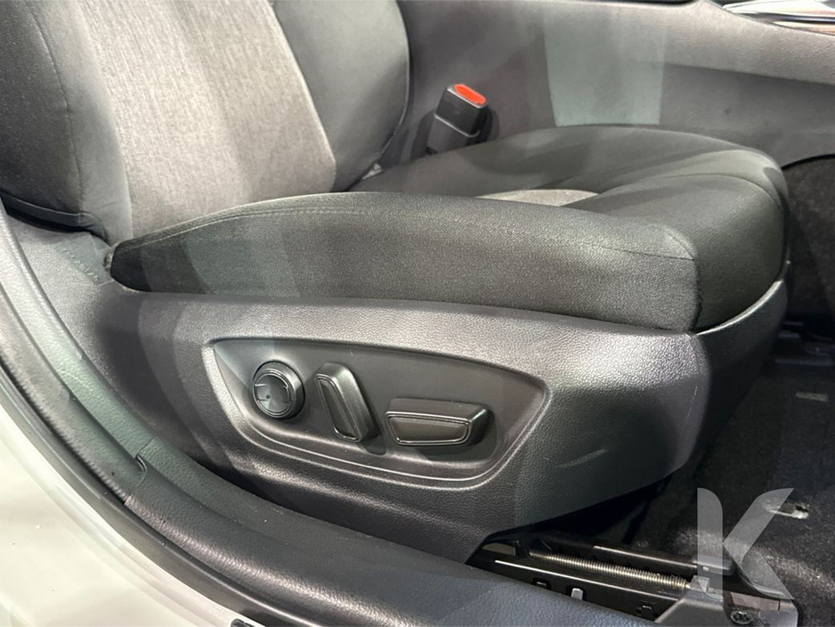 2021 Toyota Camry - image 16