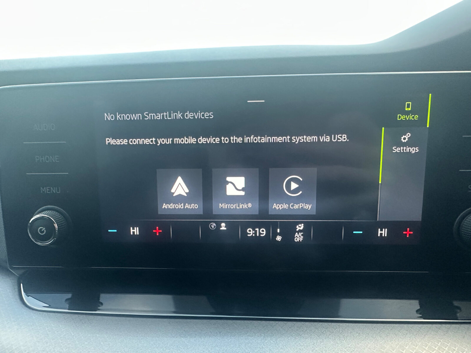 2023 Skoda Octavia - image 15