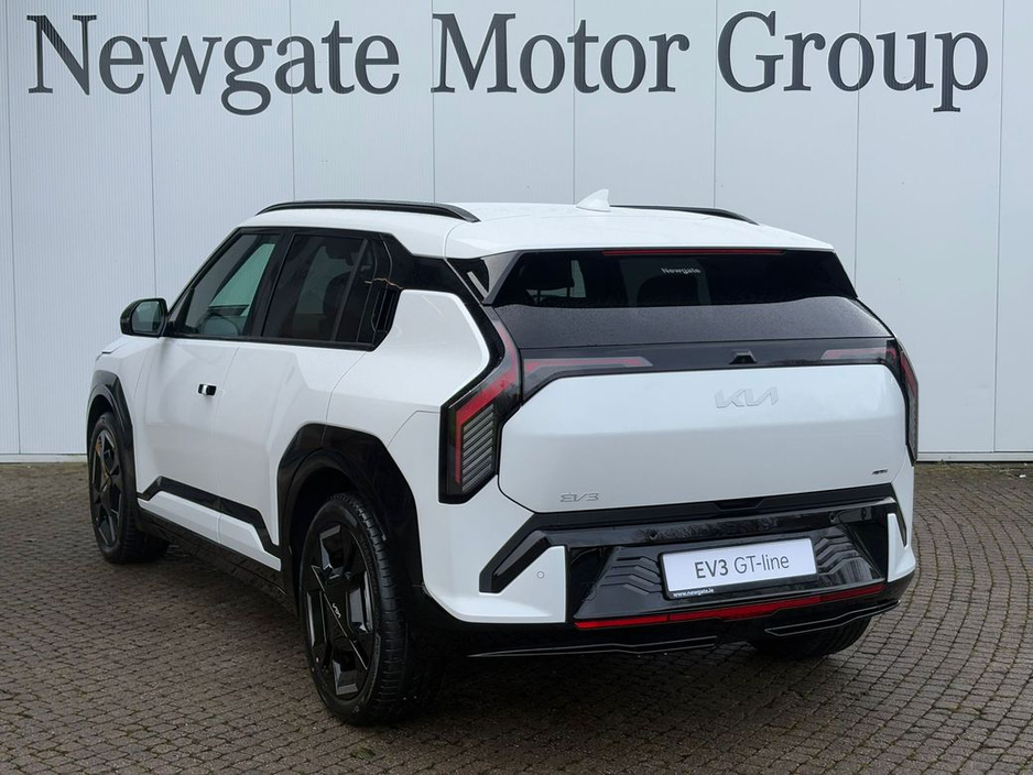 2026 Kia EV3 - image 7