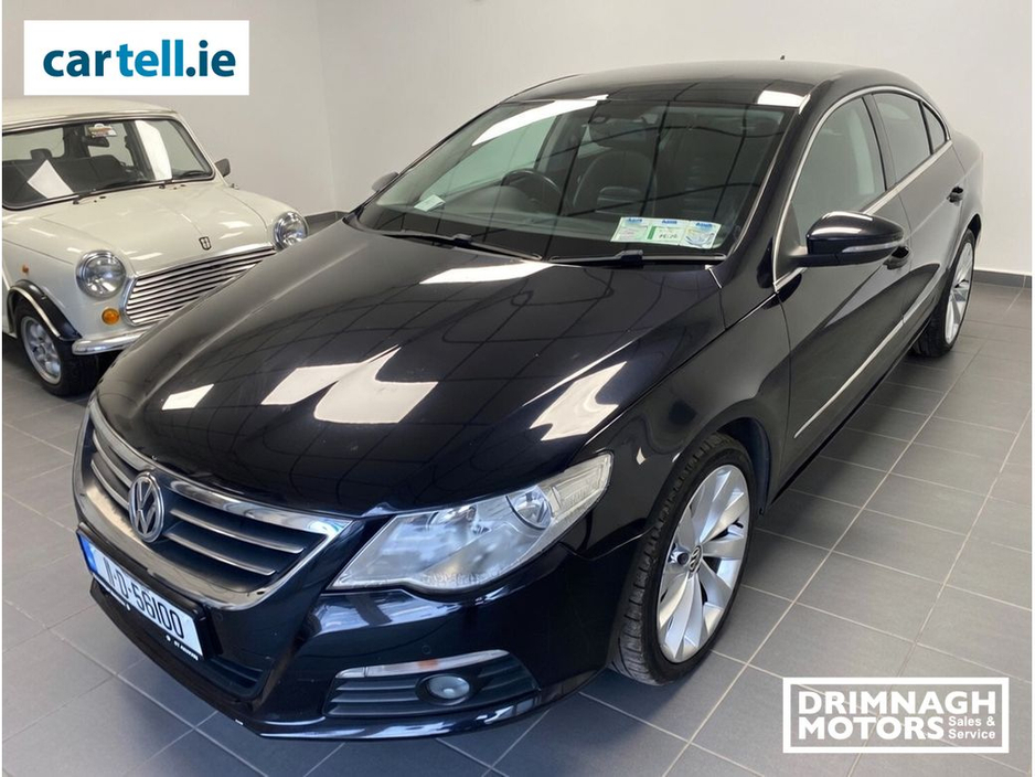 2011 Volkswagen Passat - image 8