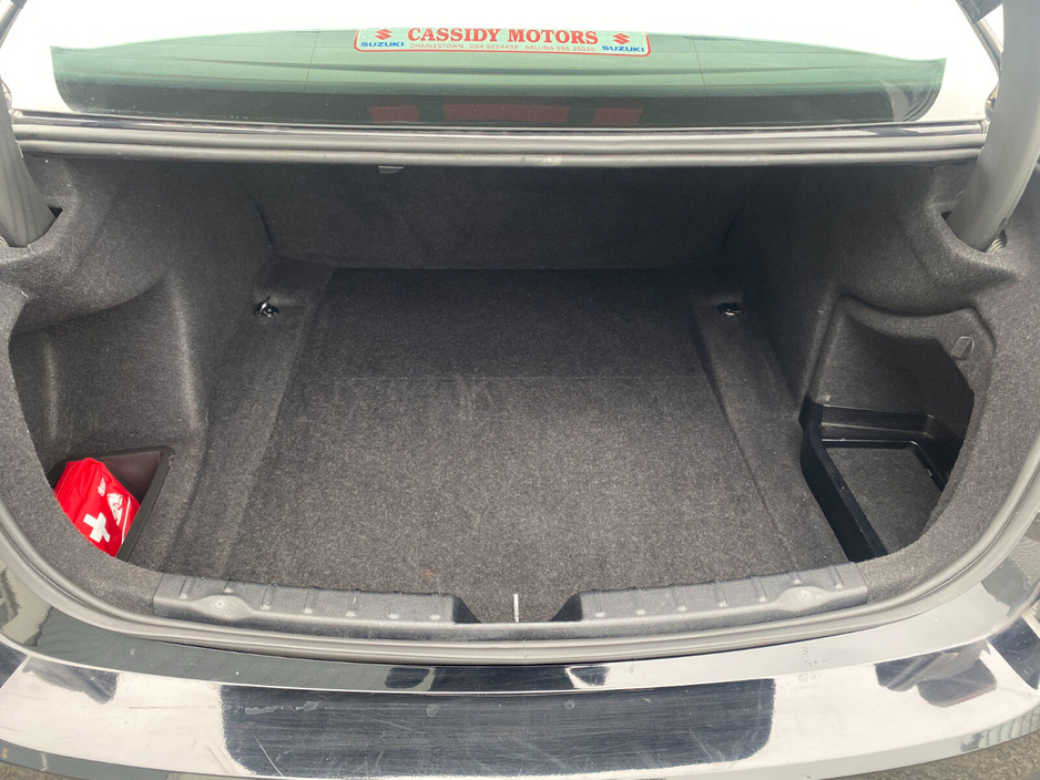 2016 BMW 3 Series - image 19