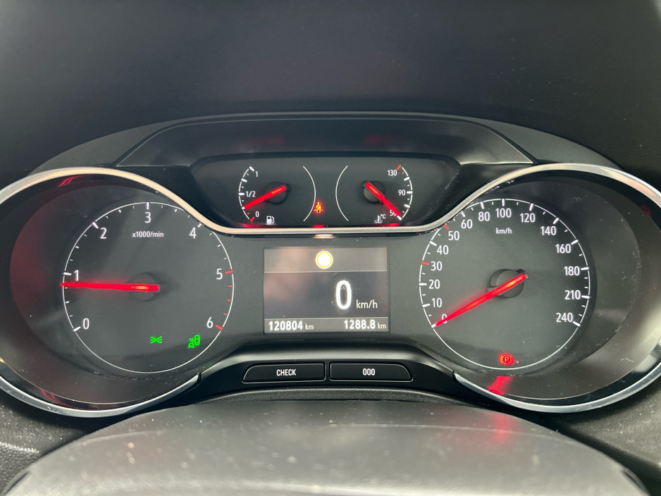 2019 Opel Grandland X - image 7