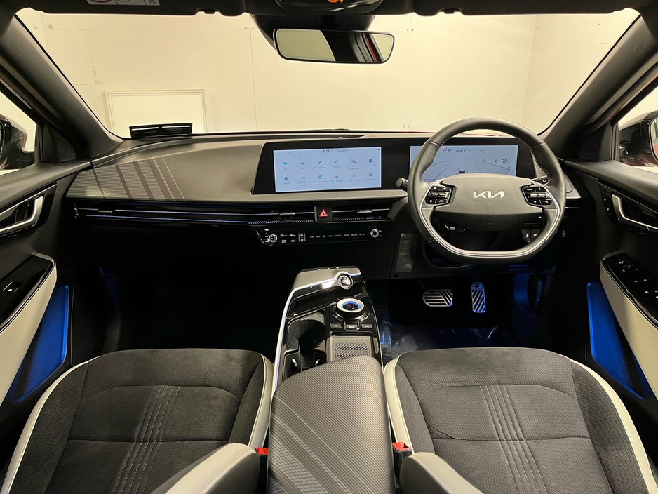 2023 Kia EV6 - image 2