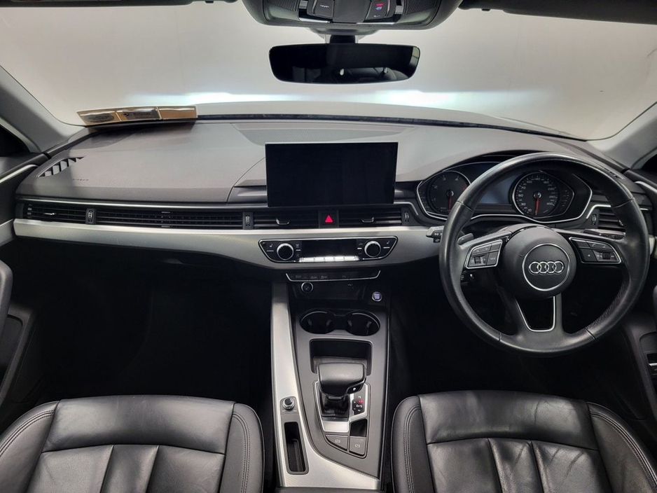 2021 Audi A4 - image 4