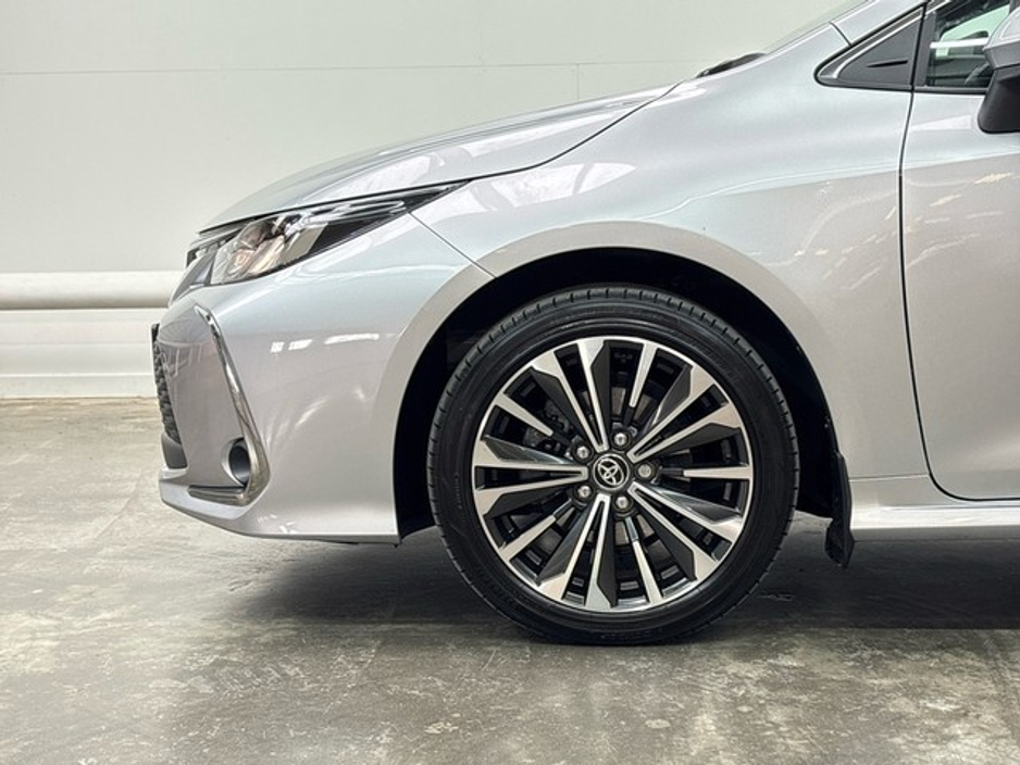 2025 Toyota Corolla - image 19