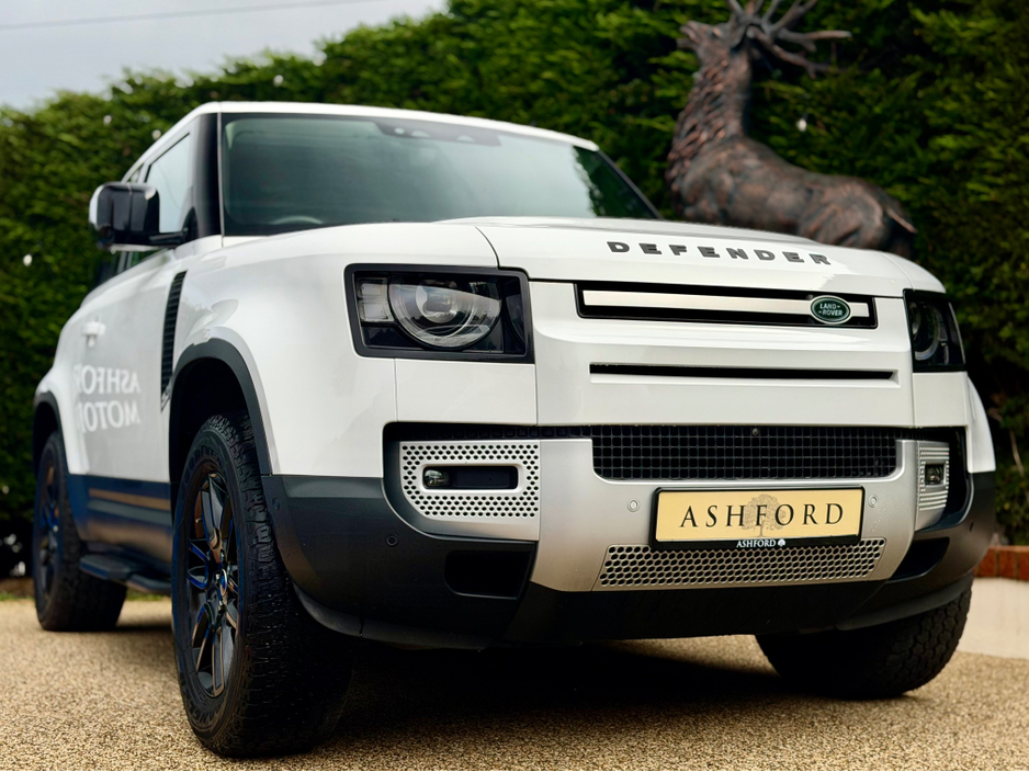 2023 Land Rover Defender 90 3.0 D HARD TOP SE 2 €67,950