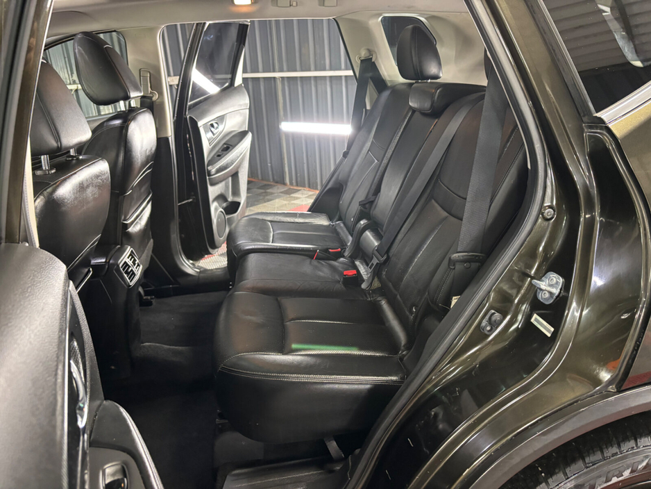 2016 Nissan X-Trail - image 17