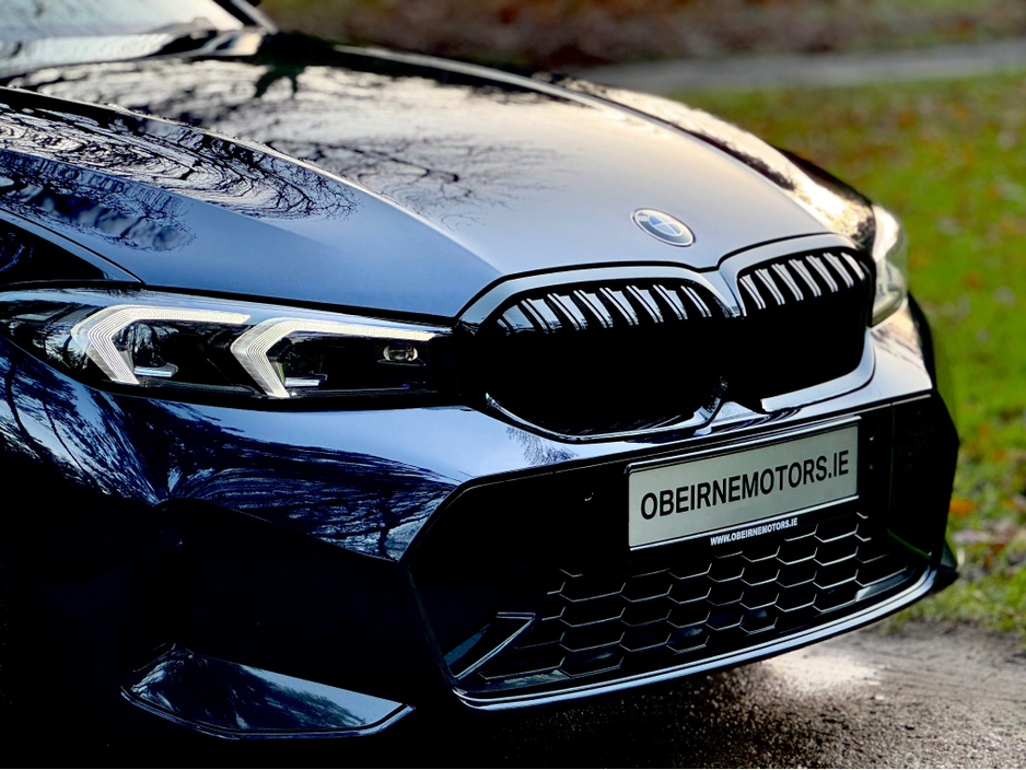 2024 BMW 3 Series - image 43