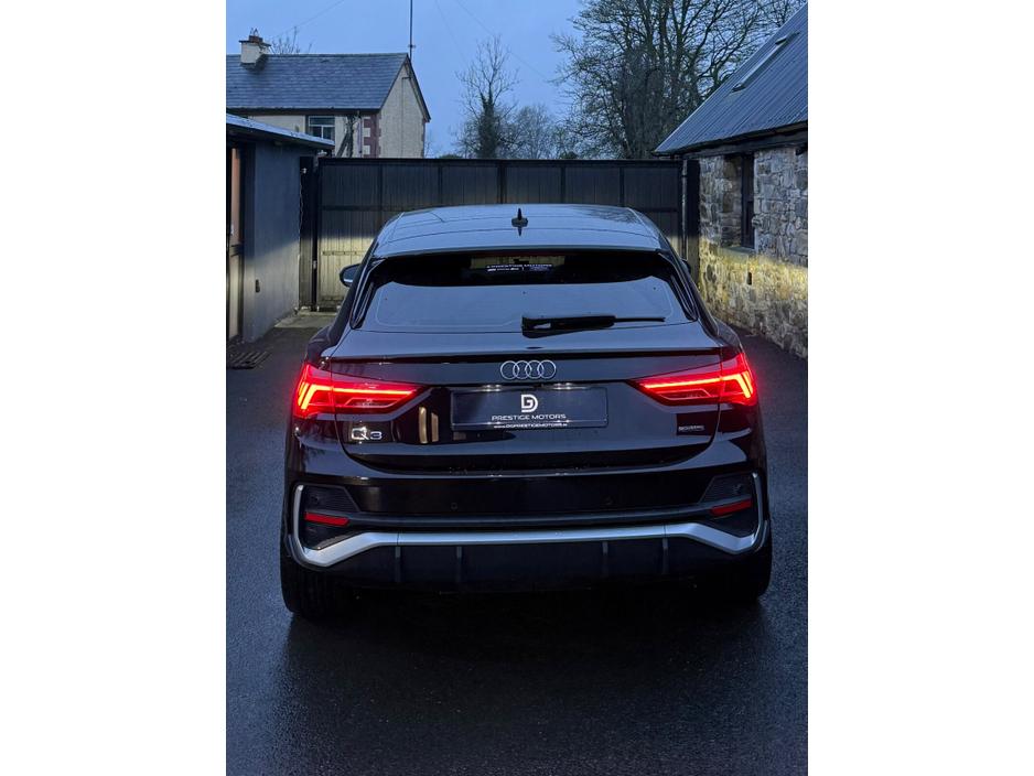 2020 Audi Q3 35 TDI 150HP quattro S line €38,995