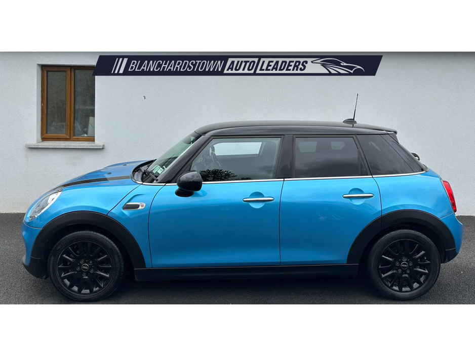 2017 MINI Cooper - image 2