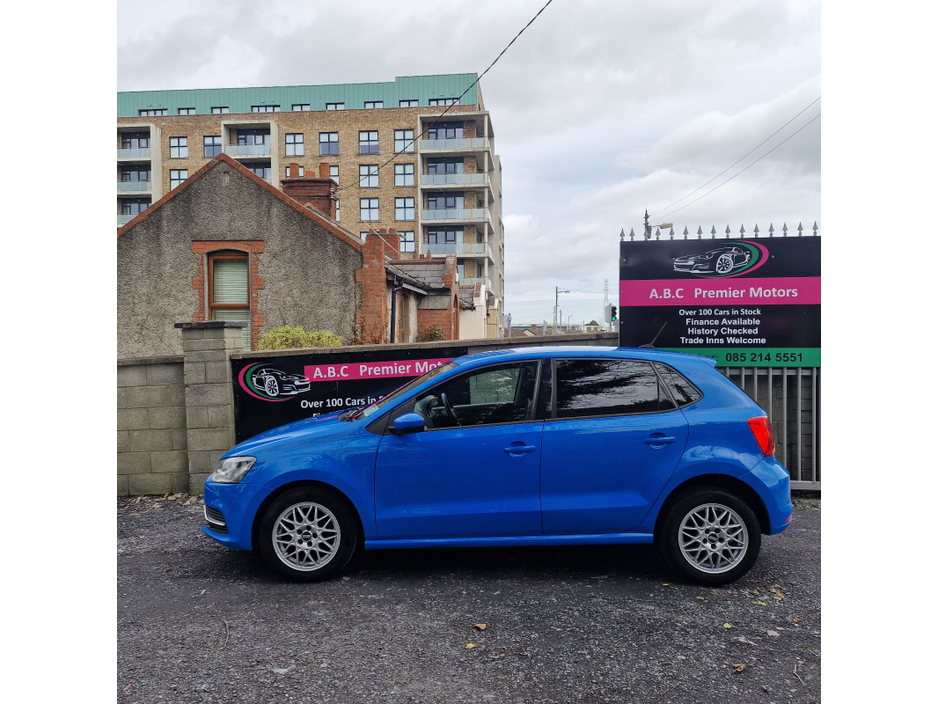 2016 Volkswagen Polo - image 6