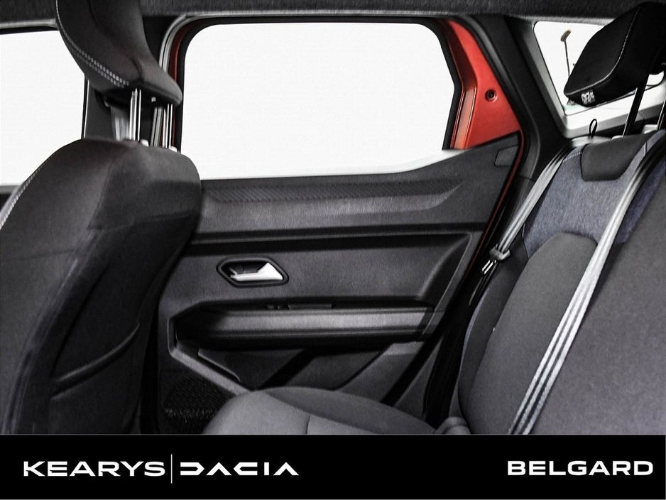 2026 Dacia Duster Expression MHEV 140 E06X DEMO €30,710