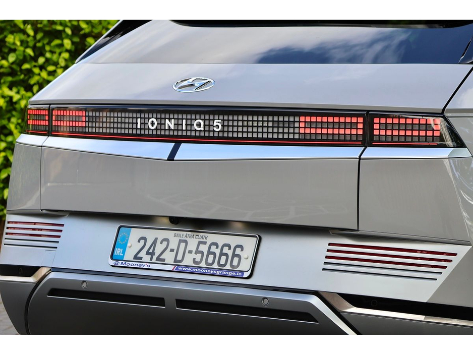 2024 Hyundai Ioniq 5 - image 9