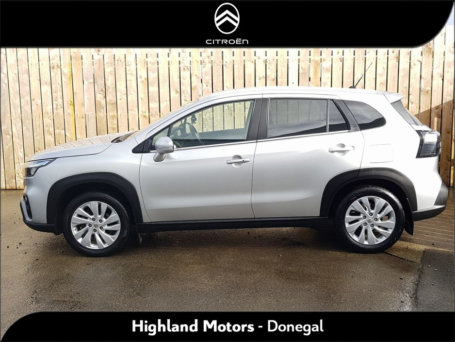 2023 Suzuki SX4 - image 7