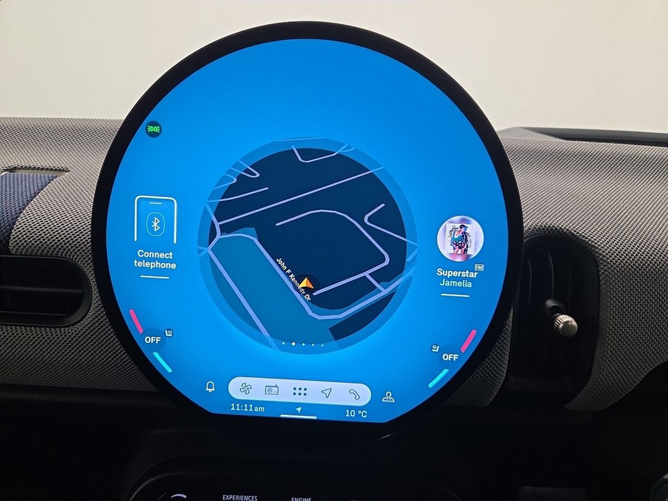 2024 MINI Hatch - image 8