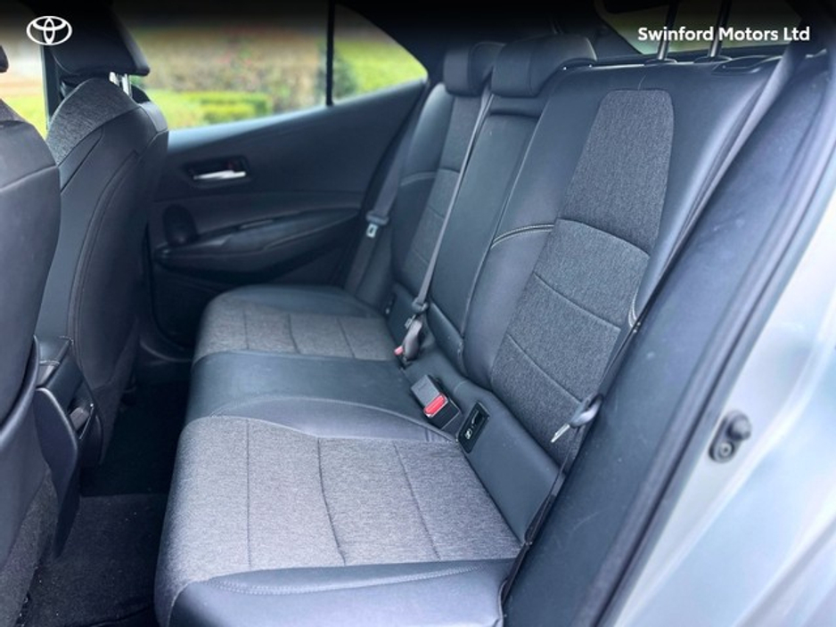 2022 Toyota Corolla HYBRID L/SPORT HB 4DR €26,950