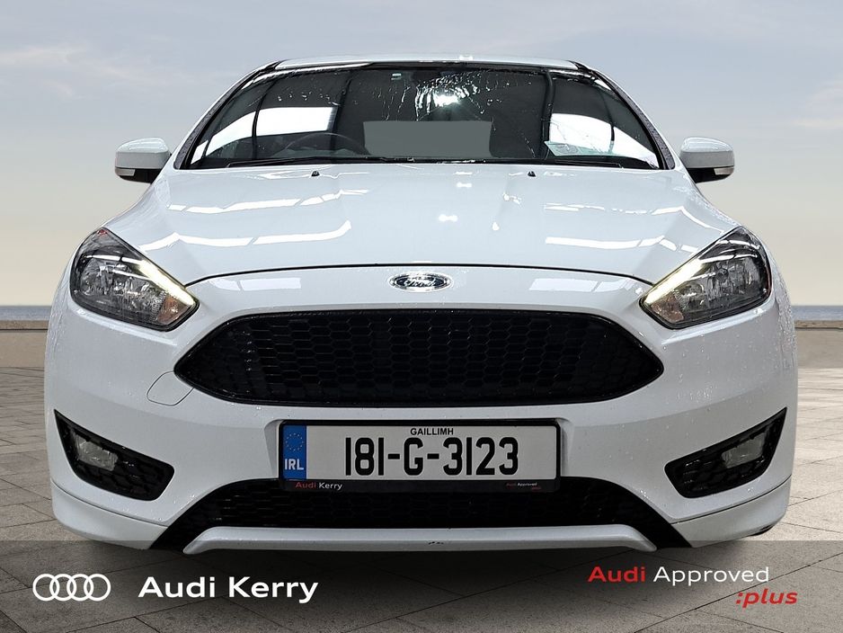 2018 Ford Focus - image 2