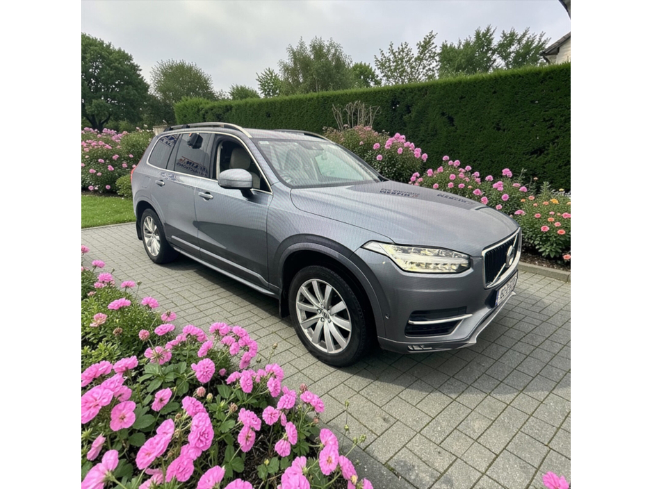2018 Volvo XC90 - image 8