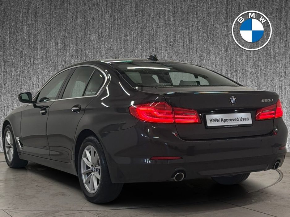 2017 BMW 5 Series - image 2