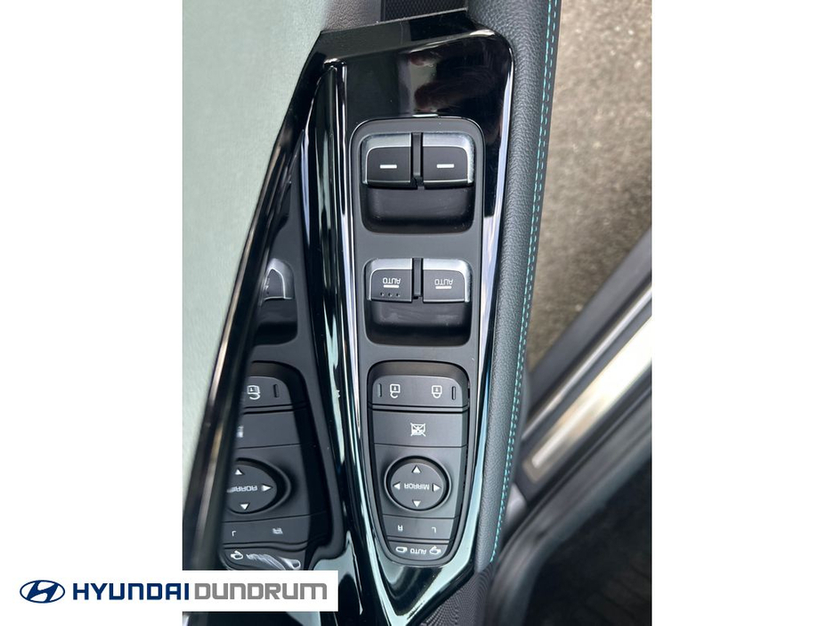 2020 Kia Niro - image 14