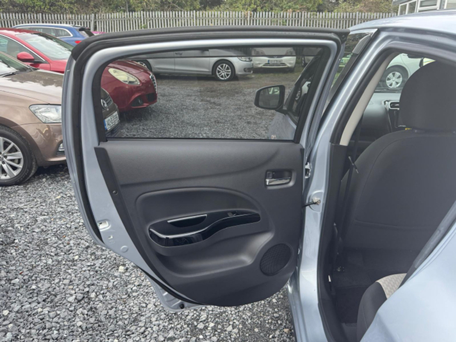 2019 Mitsubishi Mirage - image 6