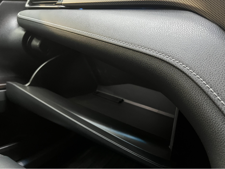 2023 Toyota Camry €39950 2023 TOYOTA CAMRY WS 2.5 AUTOMATIC / CRUISE CONTROL / REVERSE CAMERA / ELECTRIC HEATED SEATS / PADDLE SHIFTERS €39,950