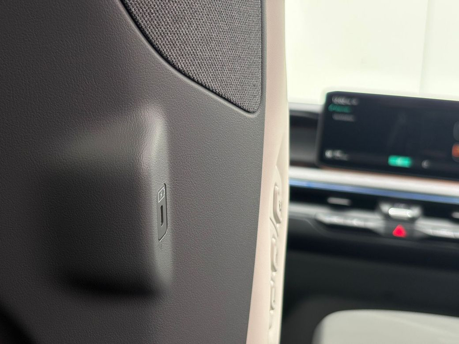 2026 Kia EV9 - image 37