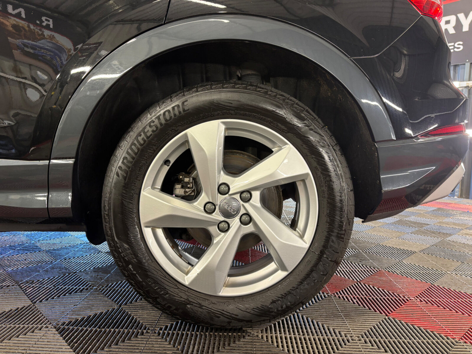 2021 Audi Q3 35 TFSI 150HP SE €29,950