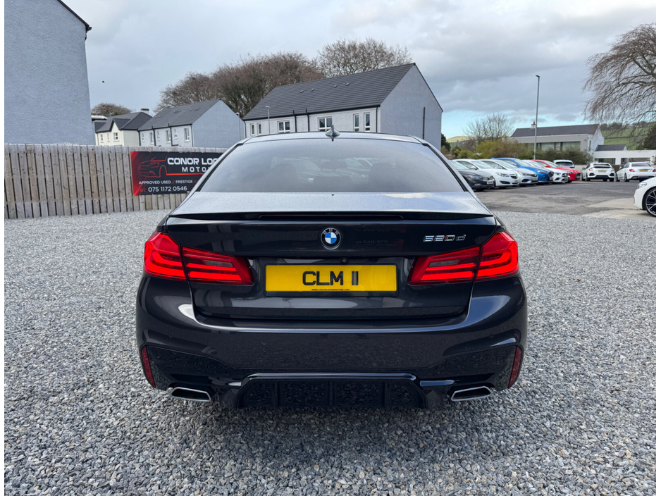 2019 BMW 5 Series - image 13