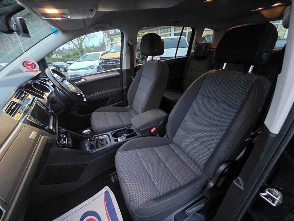 2016 Volkswagen Touran ( 162 ) 7 SEATER FACELIFT EDITION CARPLAY ANDROID AUTO  UNIT SAT NAV €16,950