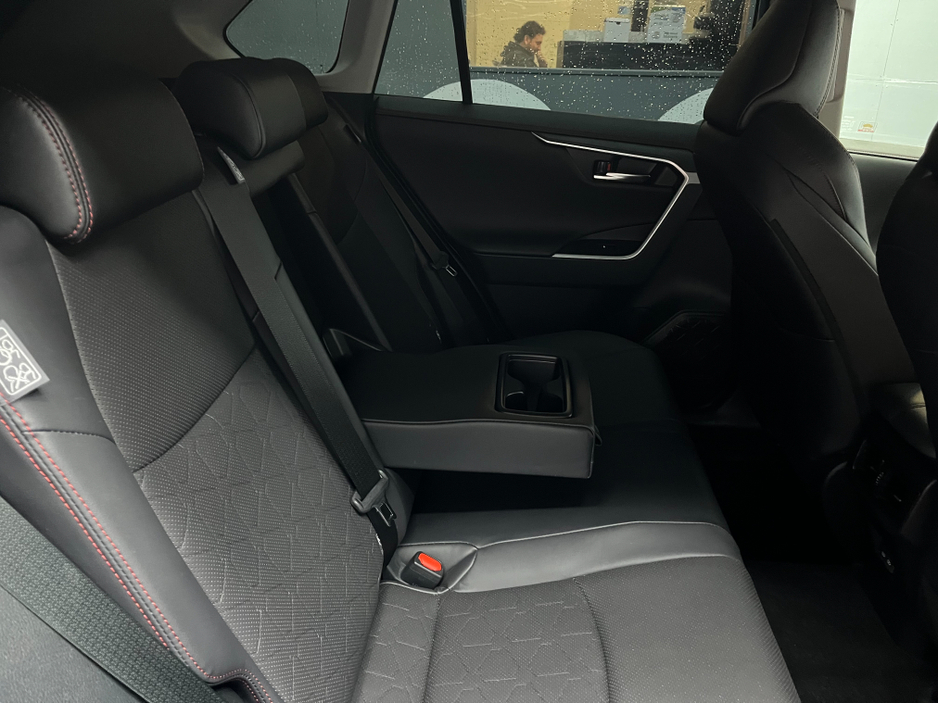 2024 Toyota Rav4 - image 15