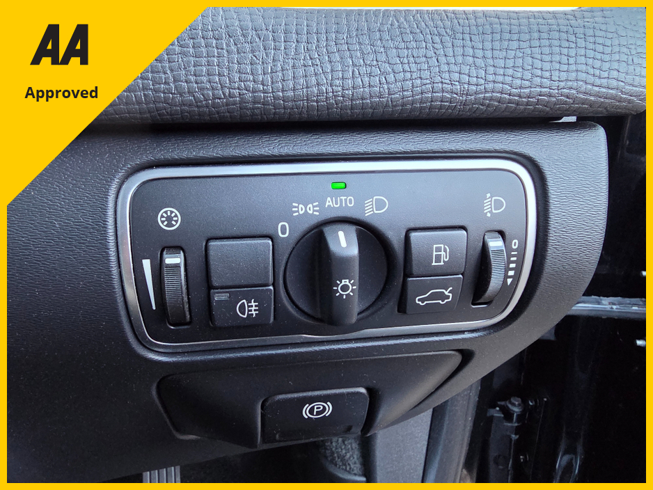 2017 Volvo XC60 *ONLY 66K MILES * AUTOMATIC * 2.0D €21,900