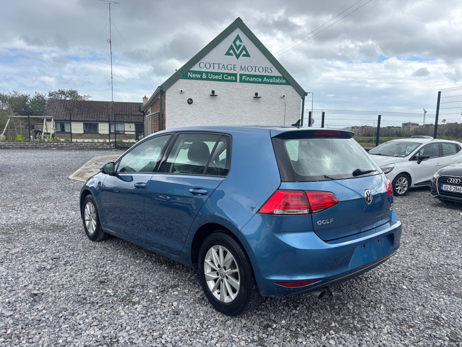 2016 Volkswagen Golf - image 9