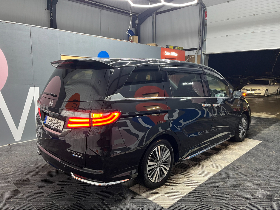 2020 Honda Odyssey €28950! 2020 HONDA ODYSSEY HYBRID ABSOLUTE EX SENSING 2.0 AUTOMATIC / CRUISE CONTROL / REVERSE CAMERA / ELECTRIC HEATED SEATS / POWER SLIDING SEATS €28,950