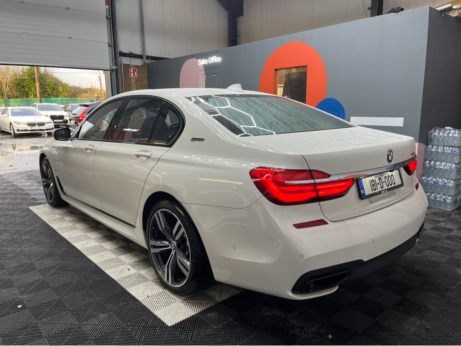 2018 BMW 7 Series €29950! 2018 BMW 740E IPERFORMANCE M-SPORT 2.0 AUTOMATIC / CRUISE CONTROL / 360° PARKING CAMERA / ELECTRIC MEMORY HEATED & MASSAGING SEATS / PANORAMIC SUNROOF / PADDLE SHIFTERS €29,950