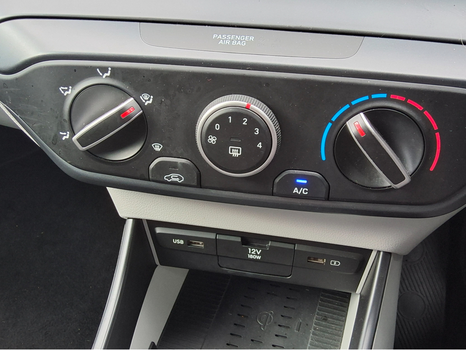 2022 Hyundai i20 - image 15