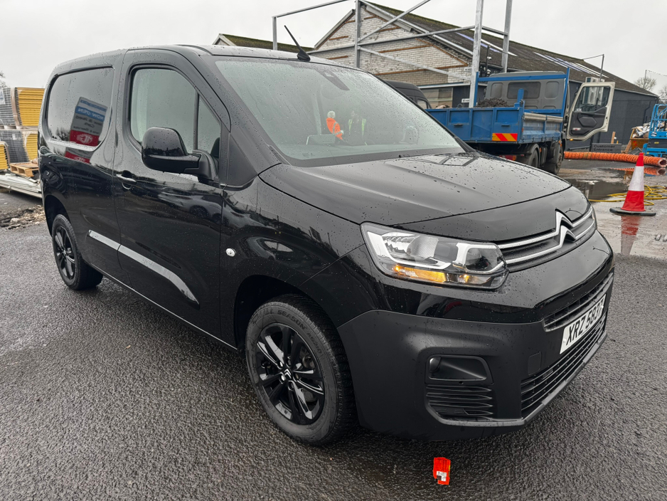 2024 Citroen Berlingo - image 3