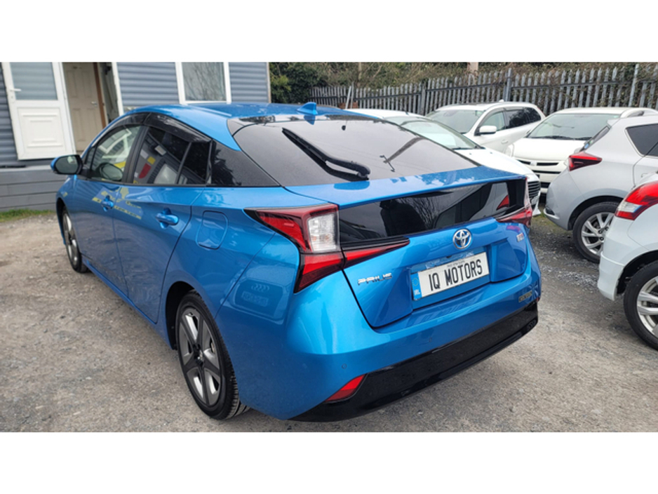 2021 Toyota Prius - image 11