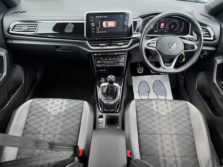 2023 Volkswagen T-Roc R-LINE 1.0 TSI // APPLE CARPLAY/ANDROID AUTO // DIGITAL CLUSTER // 17" R-LINE ALLOYS €27,900