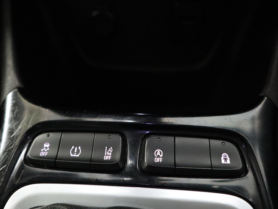 2022 Opel Crossland X - image 21