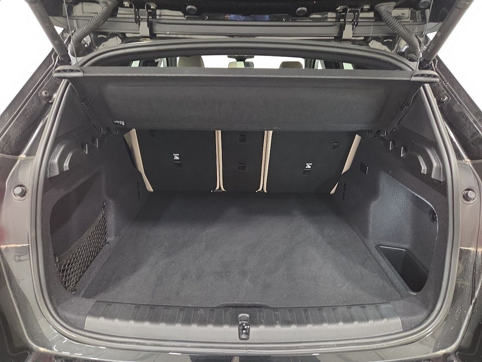 2024 BMW iX1 - image 13