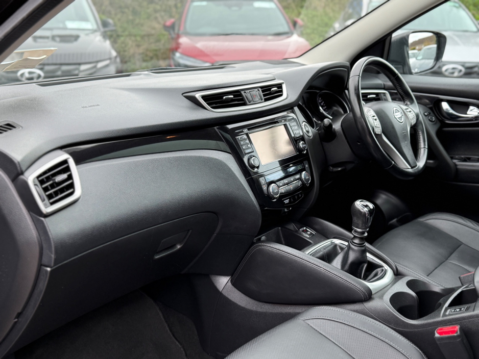 2017 Nissan Qashqai - image 30