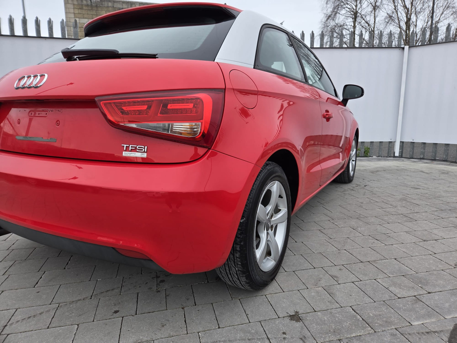2012 Audi A1 - image 11