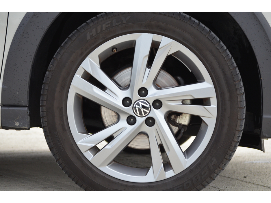 2023 Volkswagen Taigo - image 13