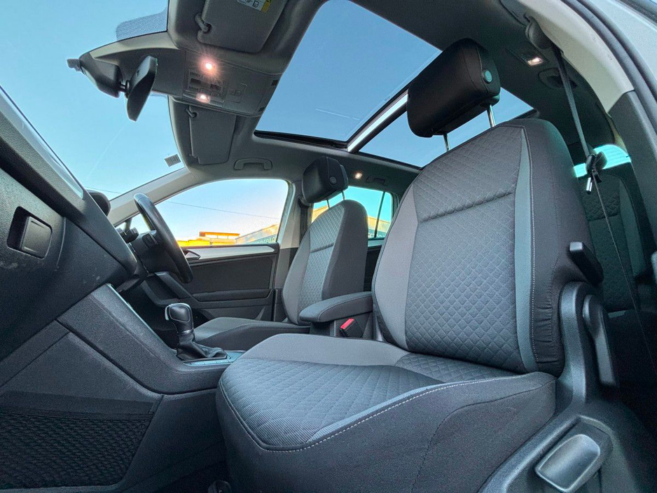 2017 Volkswagen Tiguan - image 8