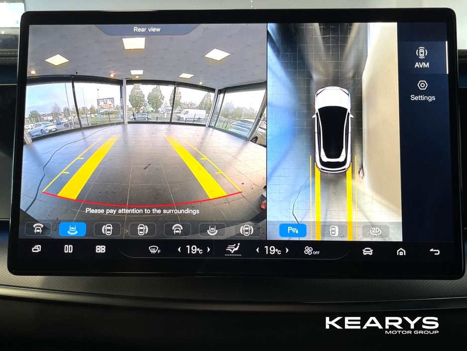 2025 BYD Sealion 7 - image 14