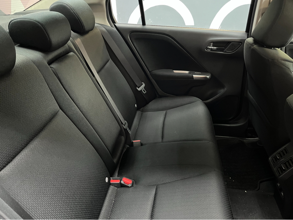 2019 Honda Grace - image 14